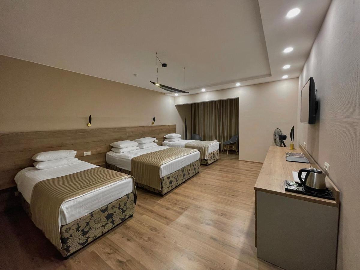 Hotel Gloria Deluxe Borovoe Bagian luar foto