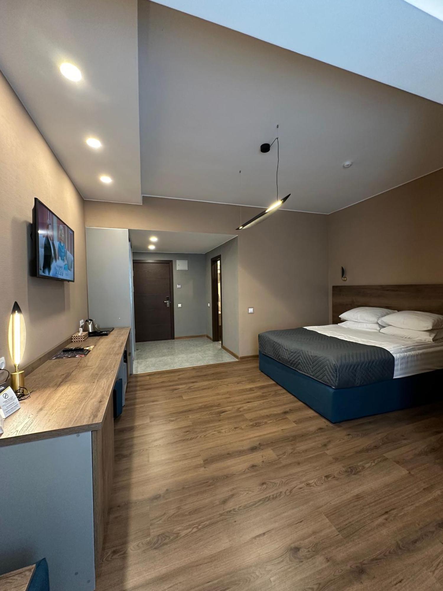 Hotel Gloria Deluxe Borovoe Bagian luar foto